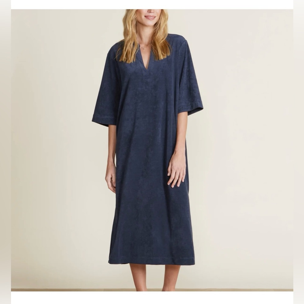 NWT. Barefoot Dreams XS Navy Caftan.